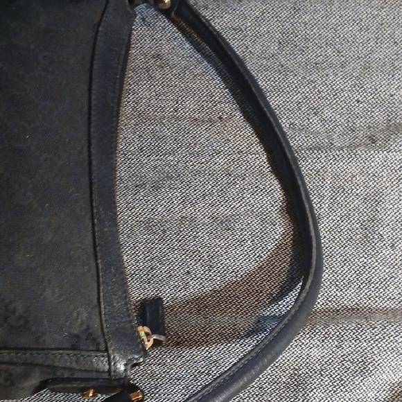 Gucci Black Monogram Shoulder Bag - Picture 12 of 16